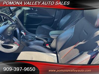 2019 Hyundai VELOSTER 2.0L Premium - Photo 18 - Pomona, CA 91767