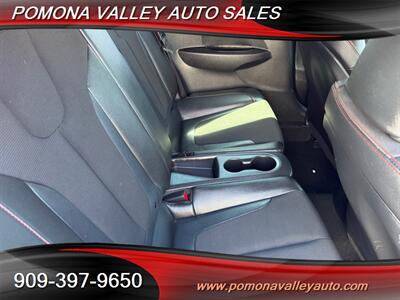 2019 Hyundai VELOSTER 2.0L Premium - Photo 12 - Pomona, CA 91767