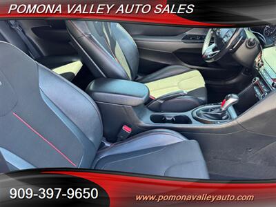 2019 Hyundai VELOSTER 2.0L Premium - Photo 8 - Pomona, CA 91767