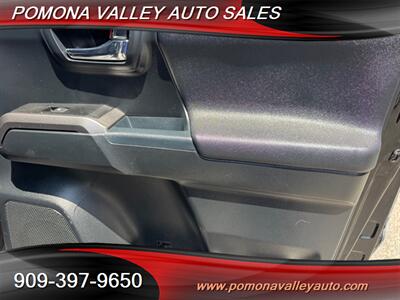 2017 Toyota Tacoma TRD Sport   - Photo 13 - Pomona, CA 91767