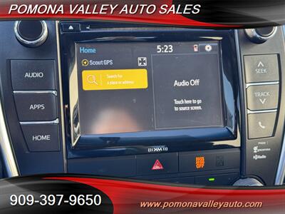 2016 Toyota Camry SE   - Photo 14 - Pomona, CA 91767