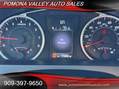 2016 Toyota Camry SE   - Photo 19 - Pomona, CA 91767