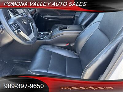 2017 Toyota Highlander XLE   - Photo 15 - Pomona, CA 91767