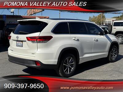 2017 Toyota Highlander XLE   - Photo 4 - Pomona, CA 91767