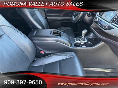 2017 Toyota Highlander XLE   - Photo 9 - Pomona, CA 91767