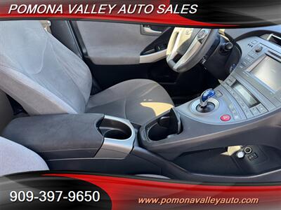 2015 Toyota Prius Plug-in Hybrid - Photo 6 - Pomona, CA 91767