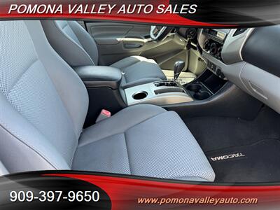 2013 Toyota Tacoma PreRunner V6   - Photo 8 - Pomona, CA 91767