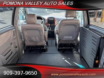 2008 Toyota Sienna LE 7-Passenger - Photo 17 - Pomona, CA 91767