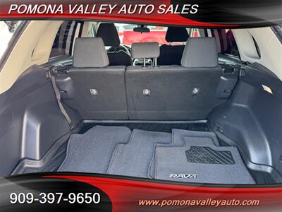 2022 Toyota RAV4 LE   - Photo 11 - Pomona, CA 91767
