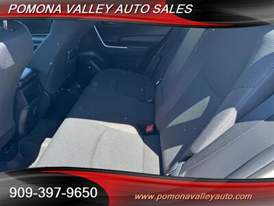 2021 Toyota RAV4 LE - Photo 15 - Pomona, CA 91767