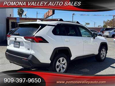 2021 Toyota RAV4 LE - Photo 6 - Pomona, CA 91767