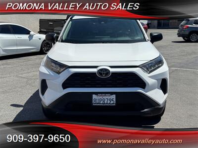 2021 Toyota RAV4 LE - Photo 2 - Pomona, CA 91767