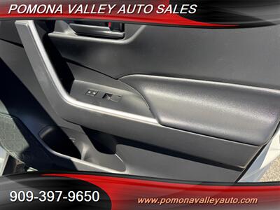 2021 Toyota RAV4 LE - Photo 7 - Pomona, CA 91767