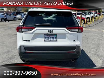 2021 Toyota RAV4 LE - Photo 5 - Pomona, CA 91767