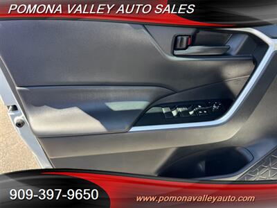 2021 Toyota RAV4 LE - Photo 18 - Pomona, CA 91767