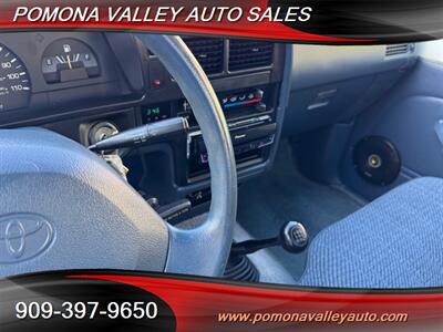 1994 Toyota Pickup   - Photo 15 - Pomona, CA 91767