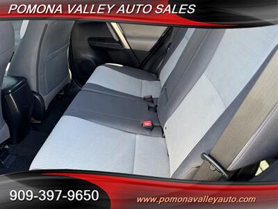 2014 Toyota RAV4 XLE   - Photo 11 - Pomona, CA 91767