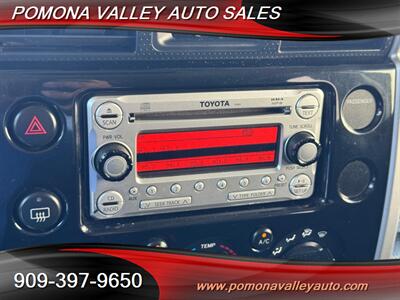 2014 Toyota FJ Cruiser - Photo 18 - Pomona, CA 91767