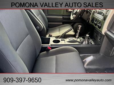 2014 Toyota FJ Cruiser   - Photo 8 - Pomona, CA 91767