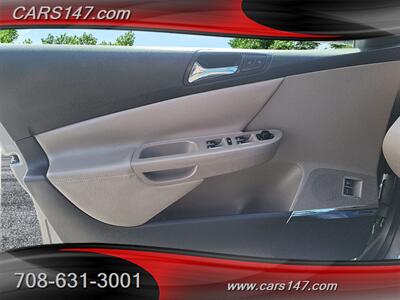 2008 Volkswagen Passat 2.0T   - Photo 19 - Midlothian, IL 60445