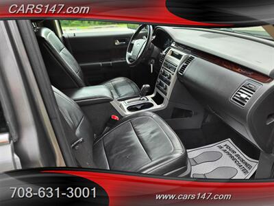 2010 Ford Flex SEL   - Photo 18 - Midlothian, IL 60445