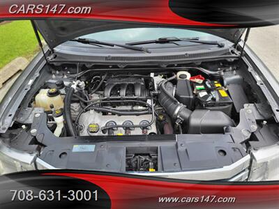 2010 Ford Flex SEL   - Photo 10 - Midlothian, IL 60445