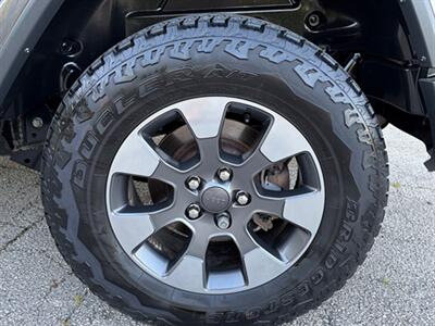2018 Jeep Wrangler Unlimited Sahara - Photo 30 - Midlothian, IL 60445