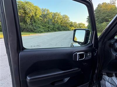 2018 Jeep Wrangler Unlimited Sahara - Photo 23 - Midlothian, IL 60445