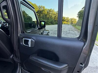 2018 Jeep Wrangler Unlimited Sahara - Photo 25 - Midlothian, IL 60445