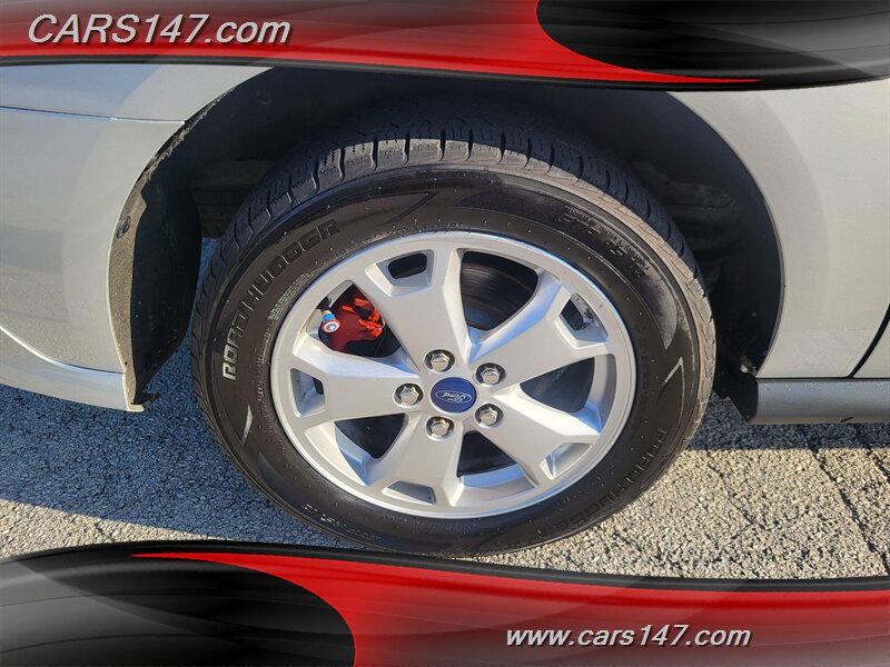 2016 Ford Transit Connect Titanium photo 20