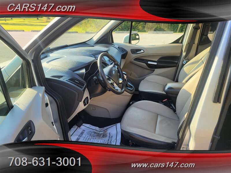 2016 Ford Transit Connect Titanium photo 9