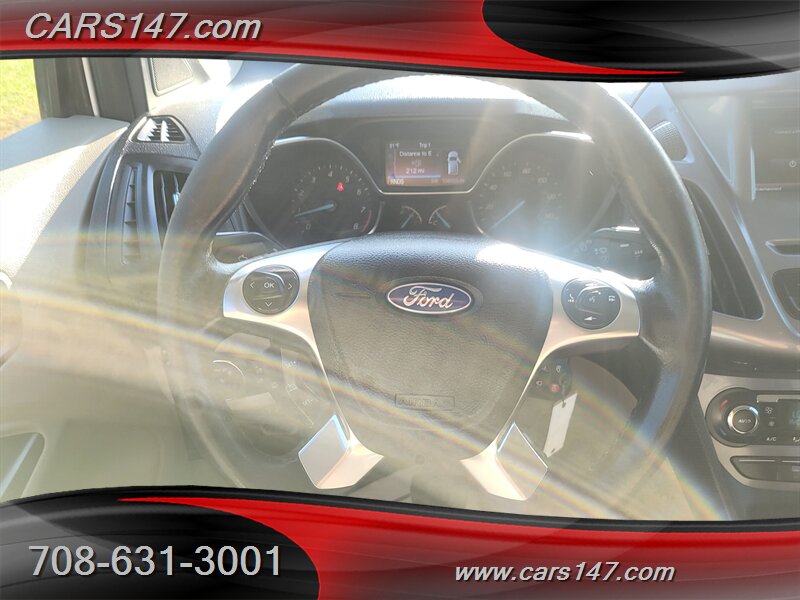 2016 Ford Transit Connect Titanium photo 13