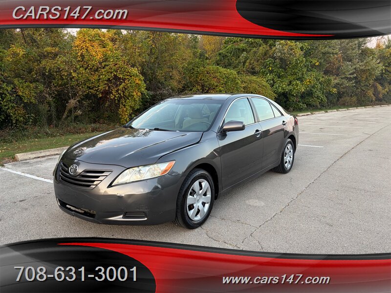 2009 Toyota Camry LE   - Photo 1 - Midlothian, IL 60445
