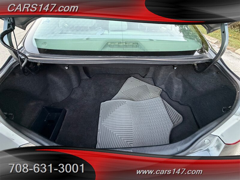 2009 Toyota Camry LE - Photo 9 - Midlothian, IL 60445
