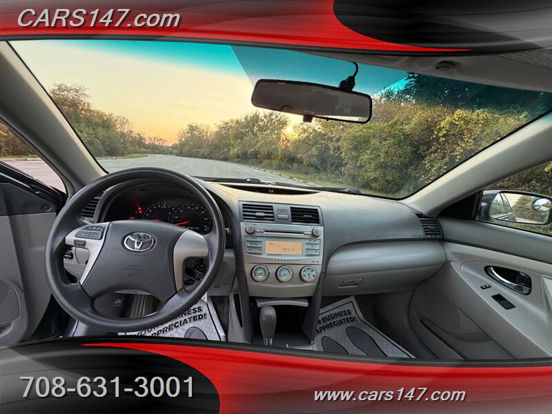 2009 Toyota Camry LE - Photo 10 - Midlothian, IL 60445