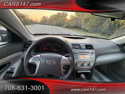 2009 Toyota Camry LE - Photo 12 - Midlothian, IL 60445