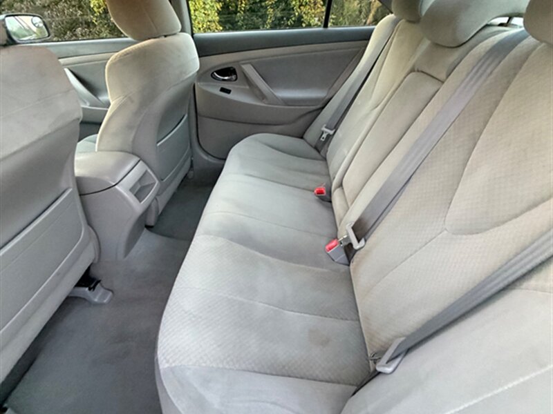 2009 Toyota Camry LE - Photo 20 - Midlothian, IL 60445