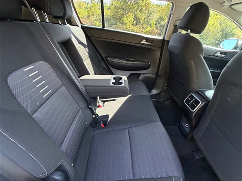 2018 Kia Sportage LX - Photo 19 - Midlothian, IL 60445