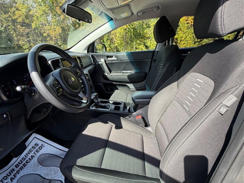 2018 Kia Sportage LX - Photo 17 - Midlothian, IL 60445