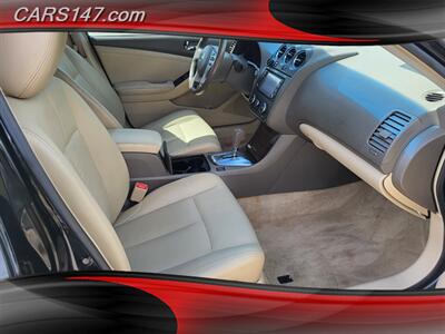 2010 Nissan Altima 3.5 SR   - Photo 12 - Midlothian, IL 60445