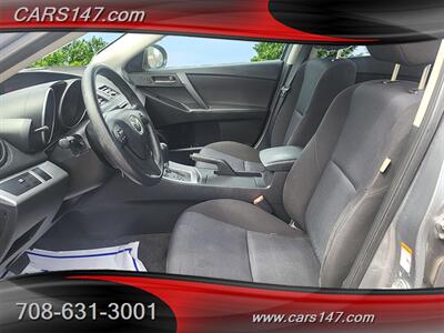 2010 Mazda Mazda3 i Touring   - Photo 9 - Midlothian, IL 60445
