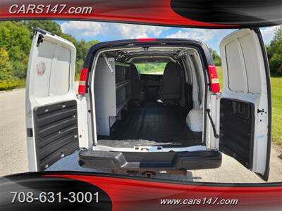 2013 Chevrolet Express 1500   - Photo 9 - Midlothian, IL 60445