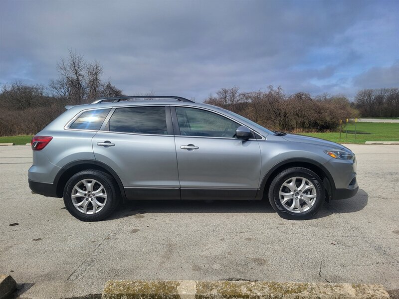 View vehicle photo 6