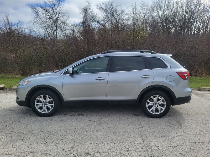 View vehicle photo 3