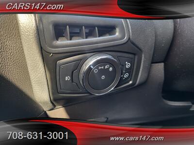 2012 Ford Focus SE   - Photo 18 - Midlothian, IL 60445