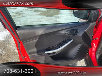 2012 Ford Focus SE   - Photo 24 - Midlothian, IL 60445