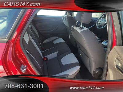2012 Ford Focus SE   - Photo 14 - Midlothian, IL 60445