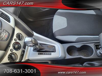 2012 Ford Focus SE   - Photo 21 - Midlothian, IL 60445