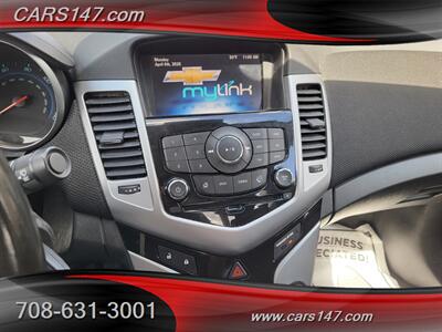 2014 Chevrolet Cruze ECO Auto - Photo 18 - Midlothian, IL 60445