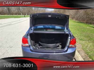2014 Chevrolet Cruze ECO Auto - Photo 10 - Midlothian, IL 60445